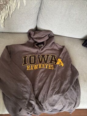 Stadium Athletics Brown Iowa Hawkeyes Sweatshirt with Gold Logo
